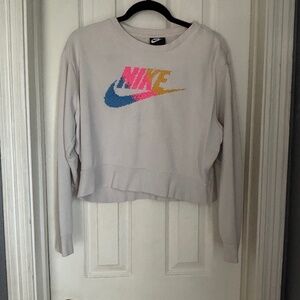 Nike crop